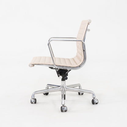 Aluminum Group Management Desk Chair, Model EA335