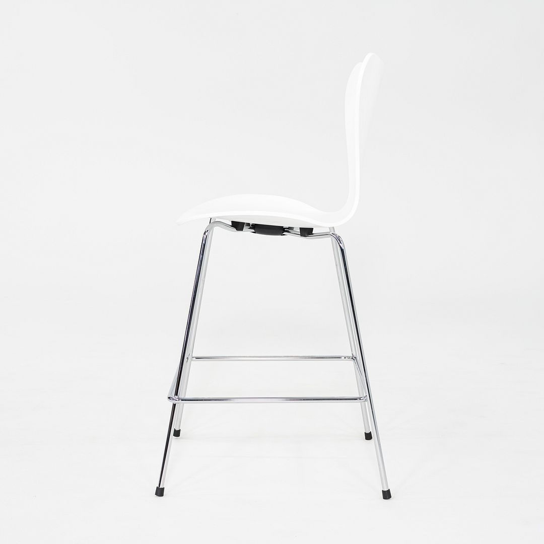 Series 7 Counter Stool