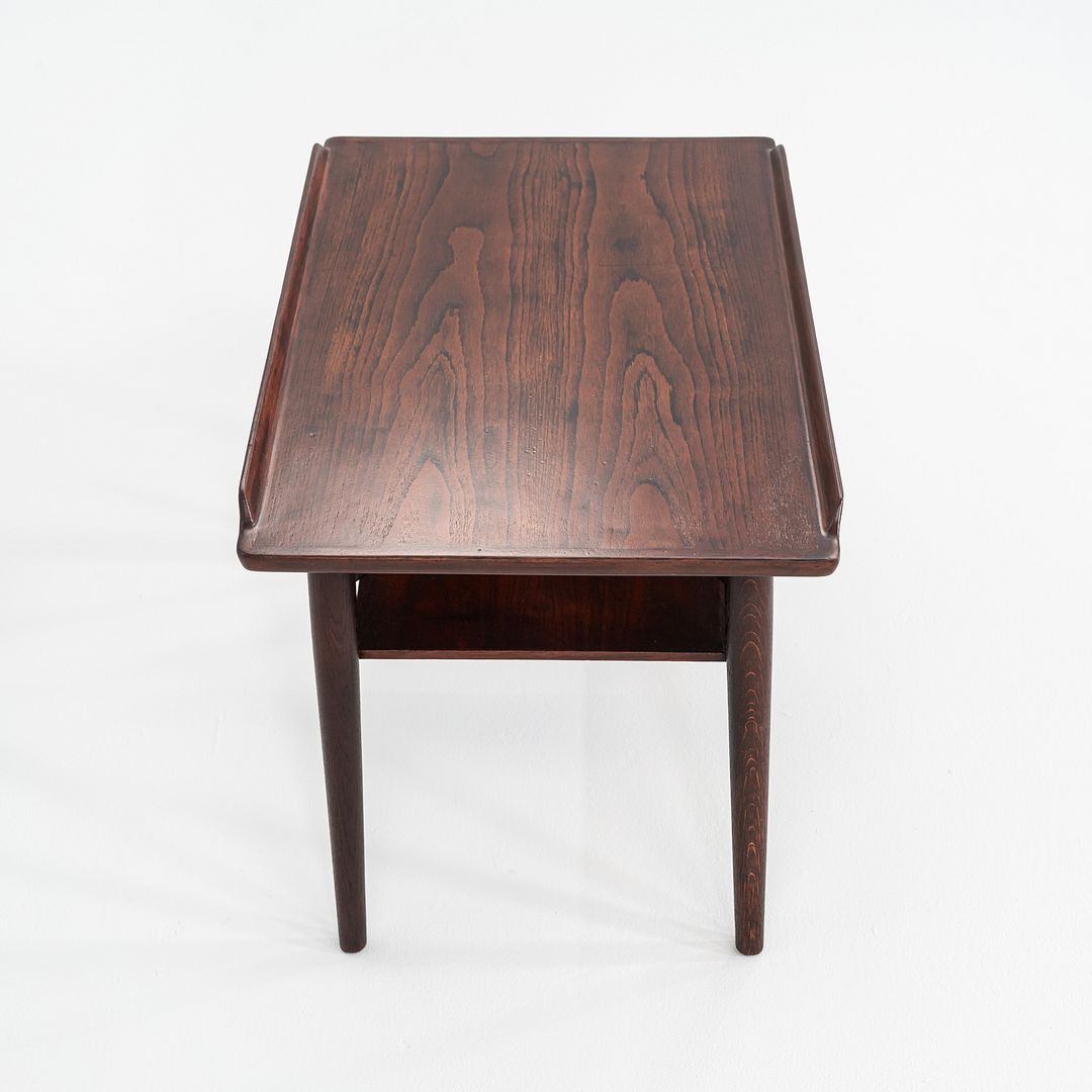 T9 Side Table