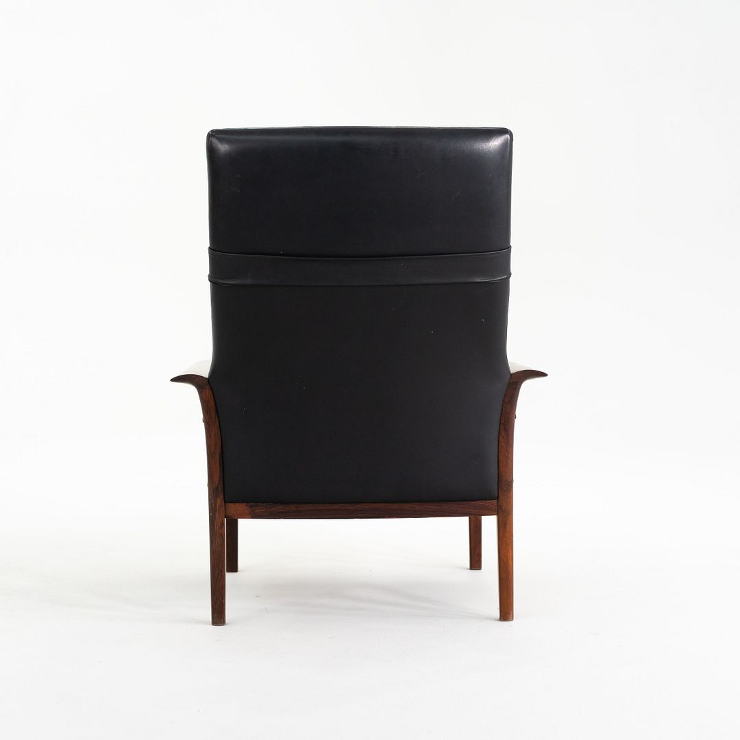 Model 924 Lounge Chair