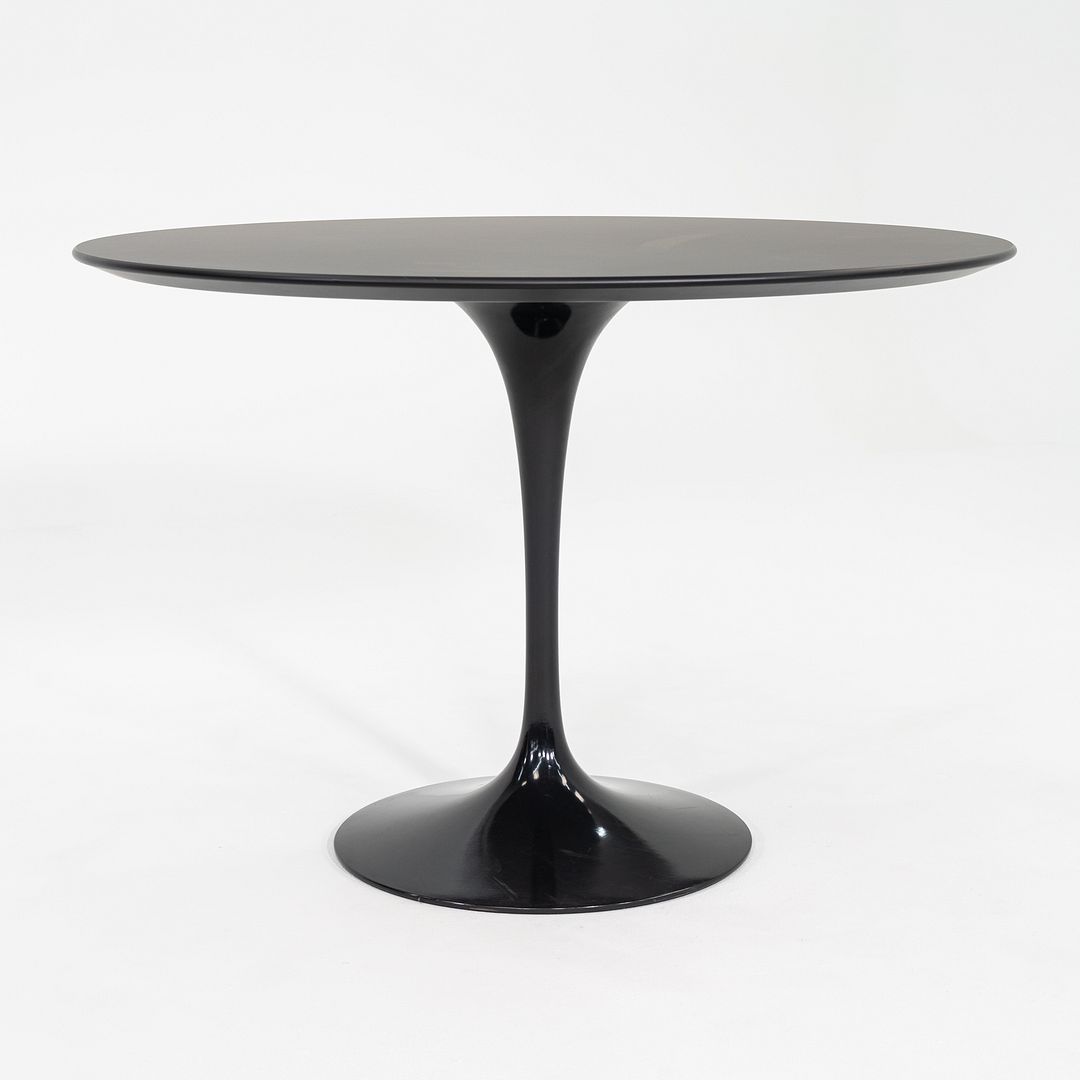 Tulip Dining Table