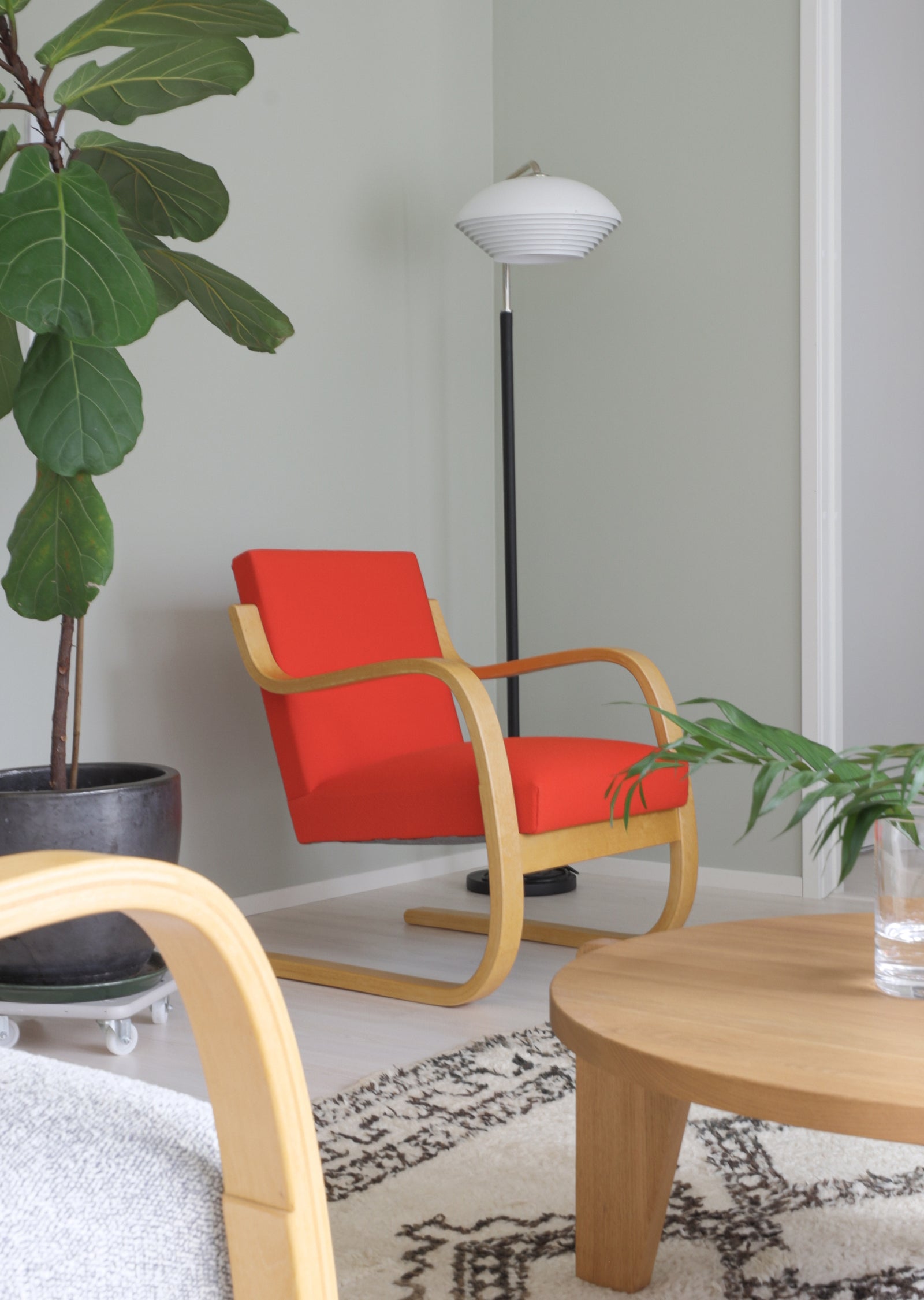 Armchair 402