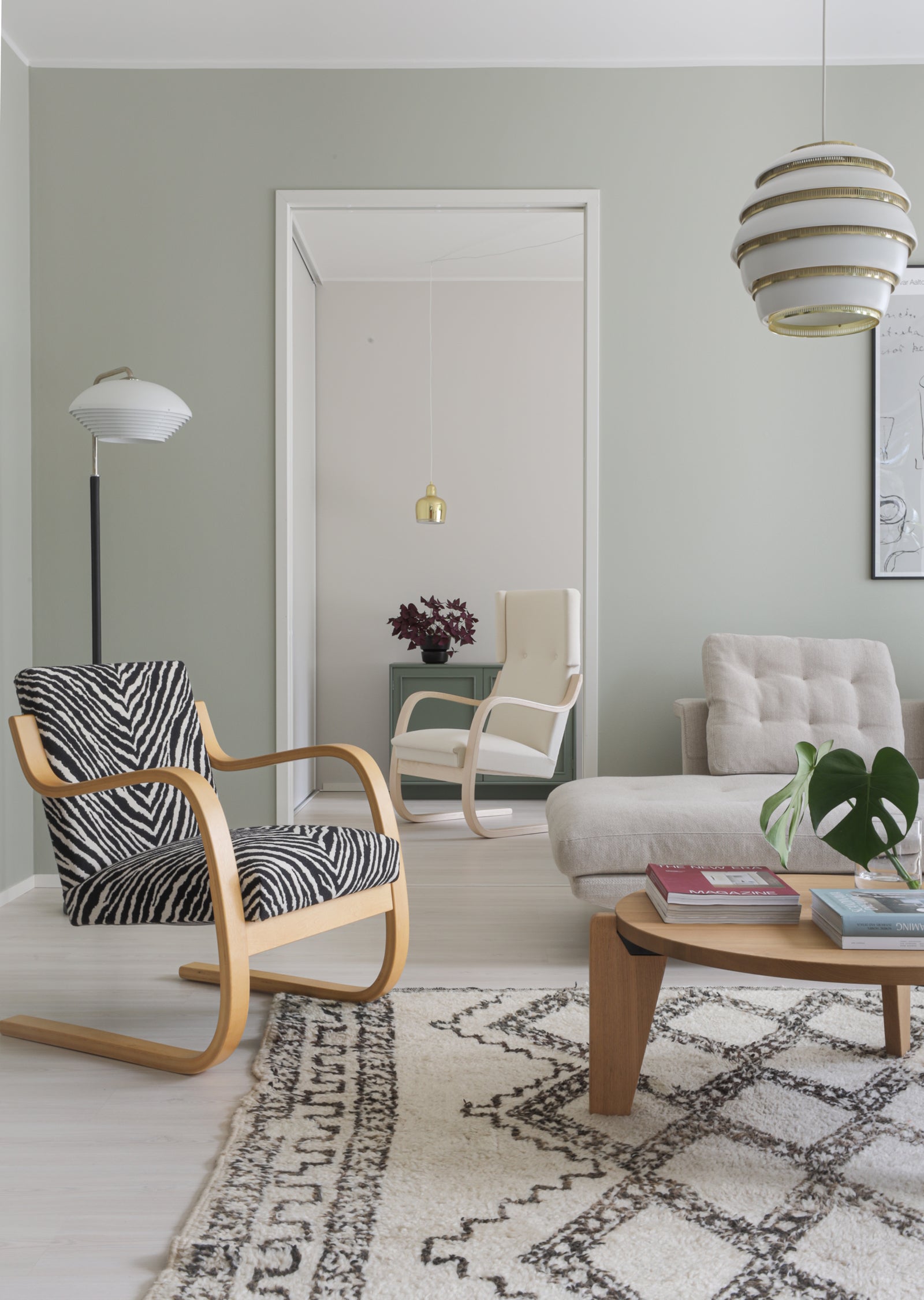 Armchair 402