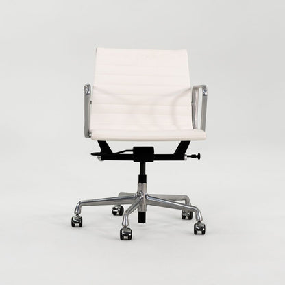 Aluminum Group Management Desk Chair, Model EA335