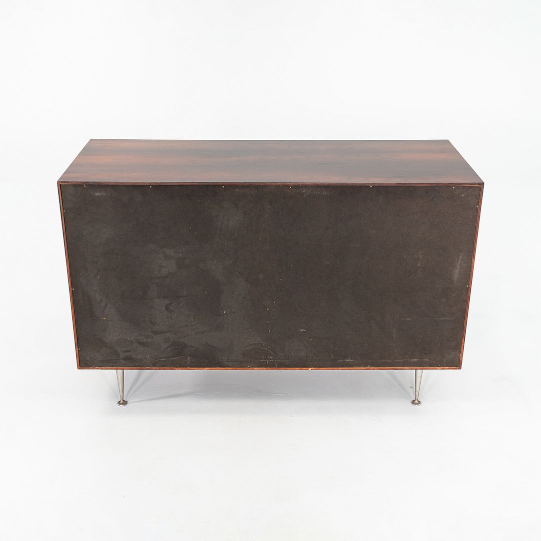 Thin Edge Rosewood 5221 8-Drawer Dresser