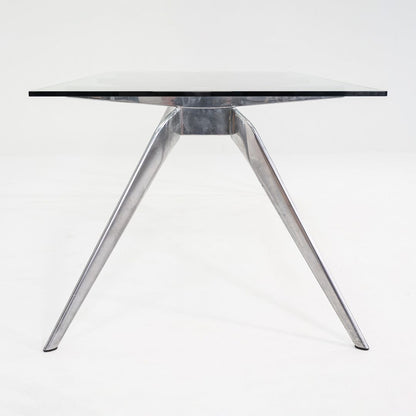 T No.1 Table