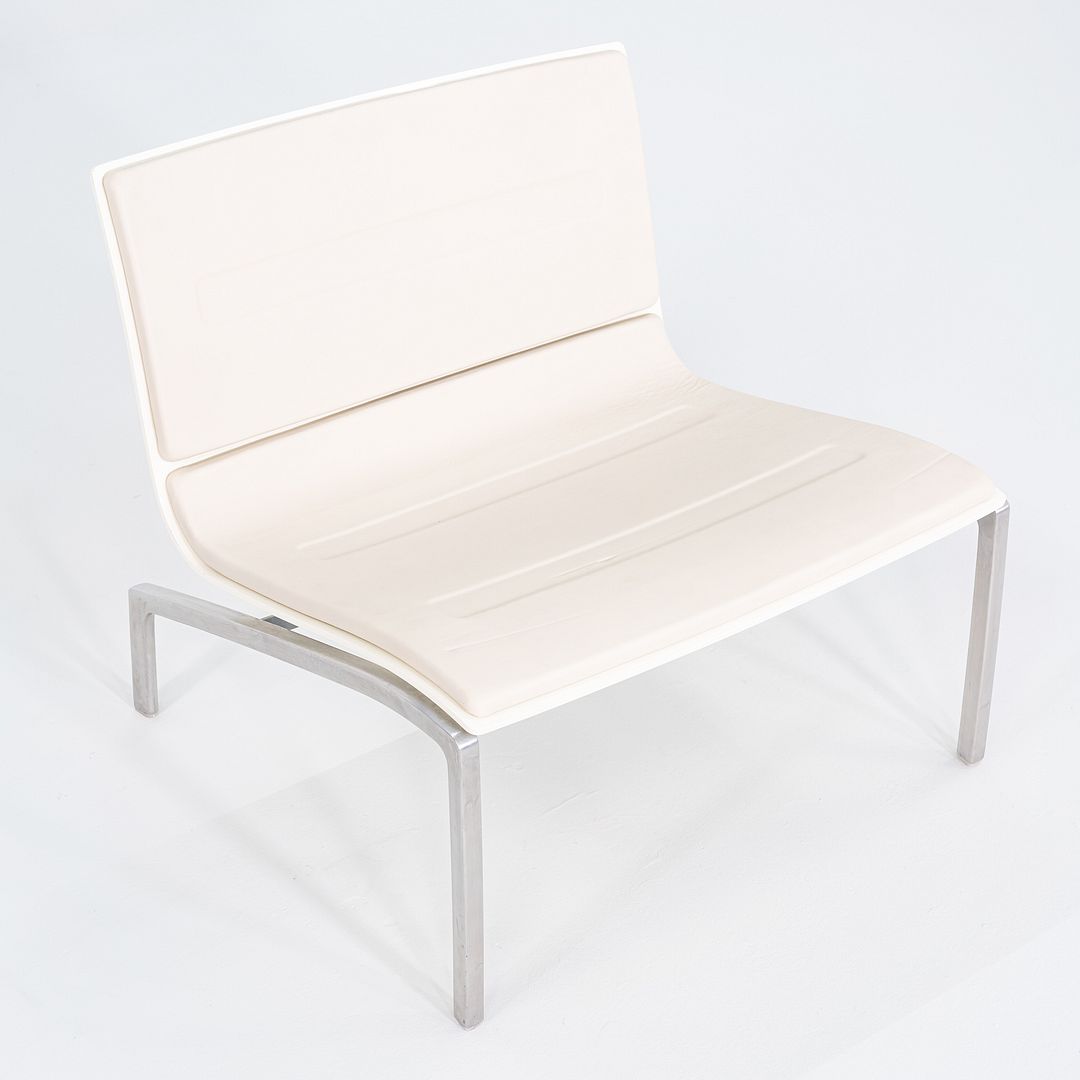 PL200 Lounge Chair