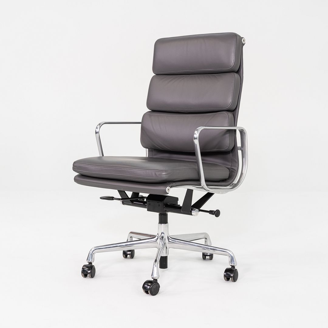 Soft Pad Executive Chair, EA437