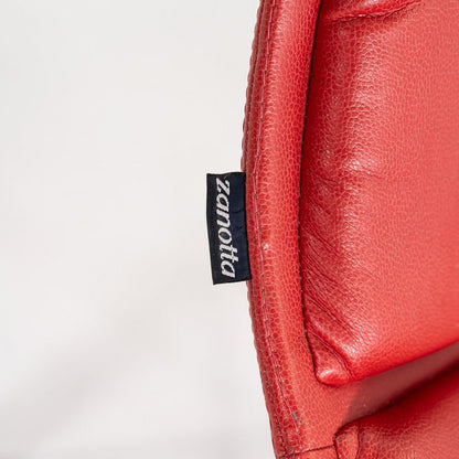 Yuki Swivel Lounge Chairs