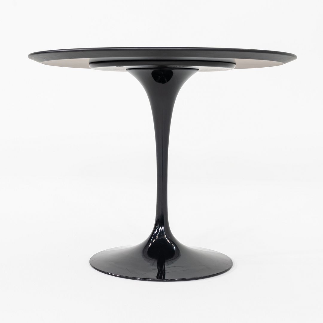 Tulip Dining Table, Model 163TR
