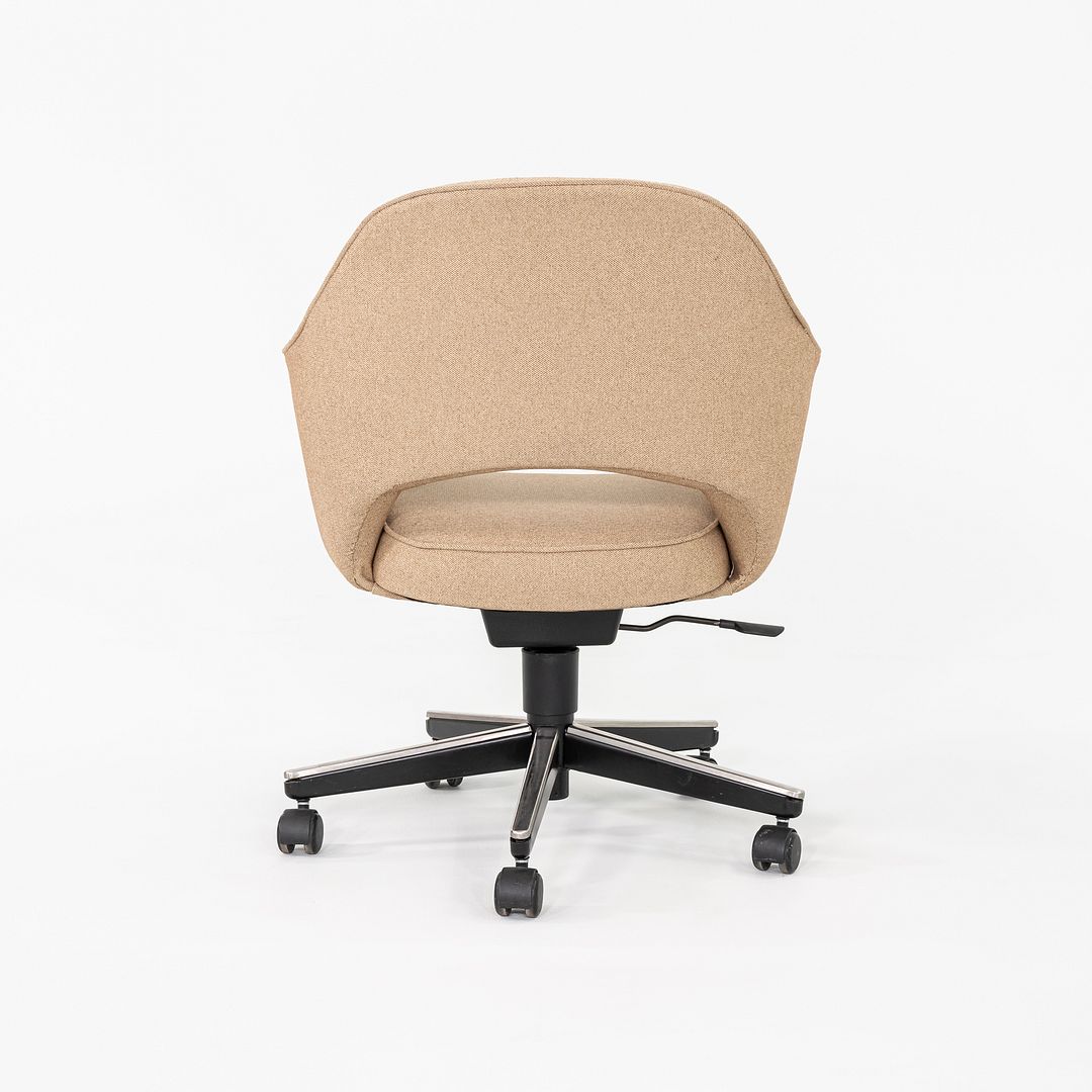 Saarinen Executive Arm Chair with Swivel Base