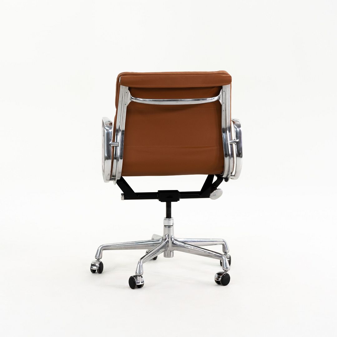 Soft Pad Management Desk Chair, Model EA435