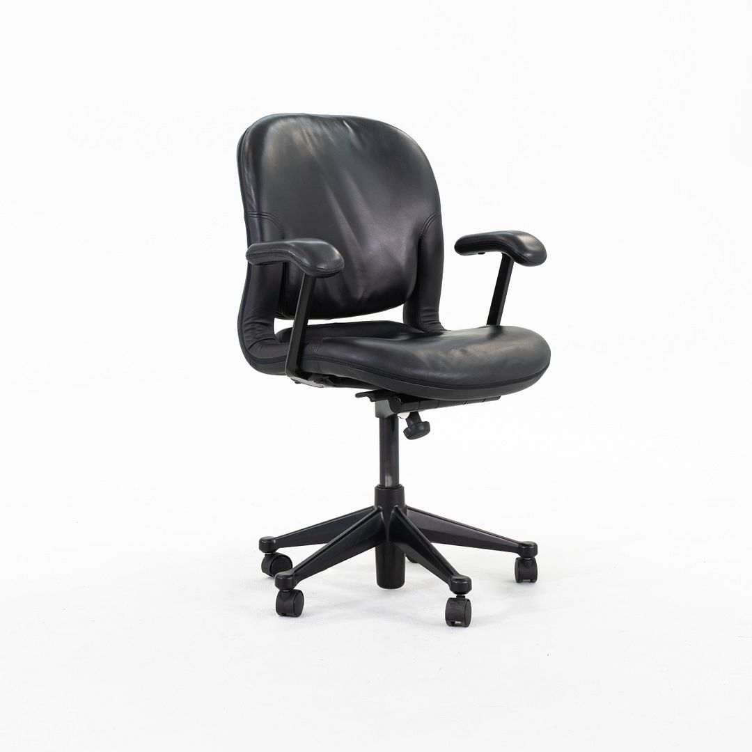 Equa Desk Chair