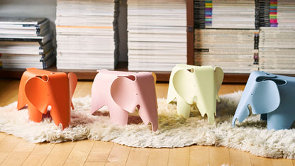 Eames Elephant RE