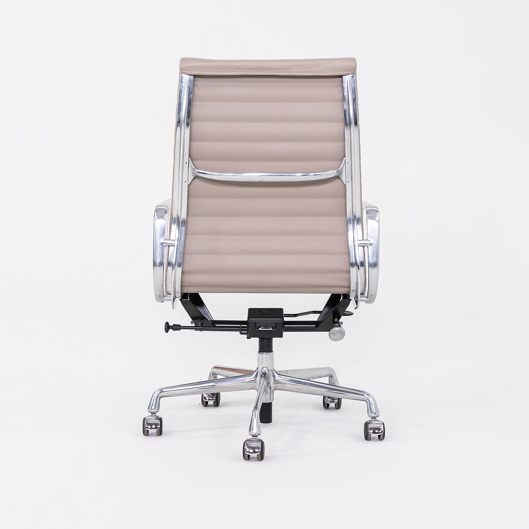 Aluminum Group Executive Desk Chair, Model EA337