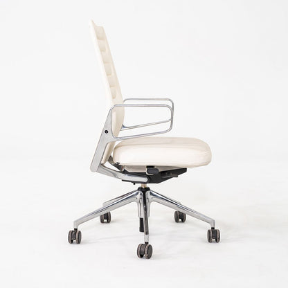 AC 5 Desk Chair
