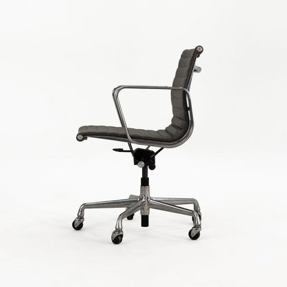 Aluminum Group Management Desk Chair, model EA335