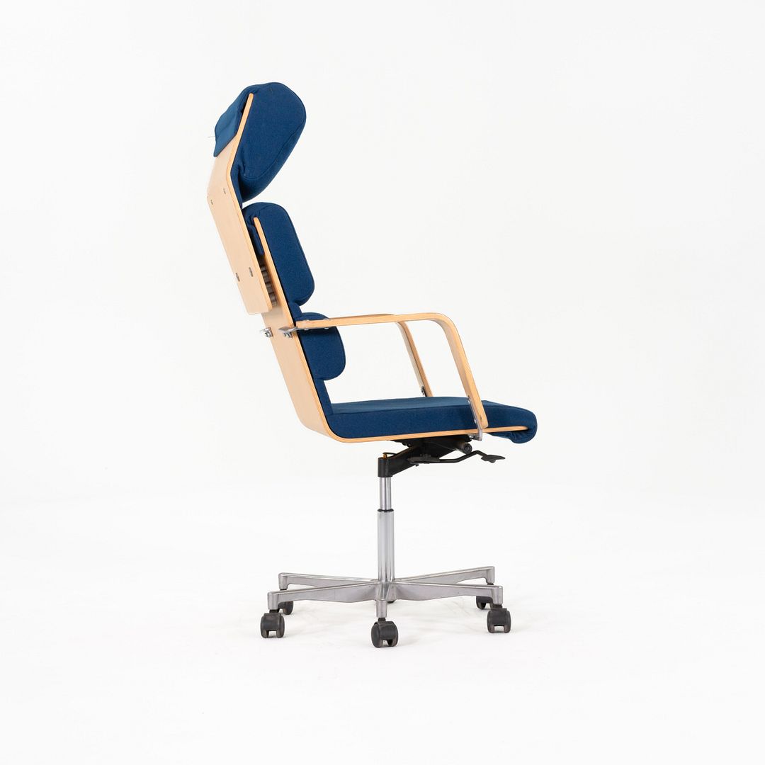 Plaano Executive Desk Chair, Model 435F
