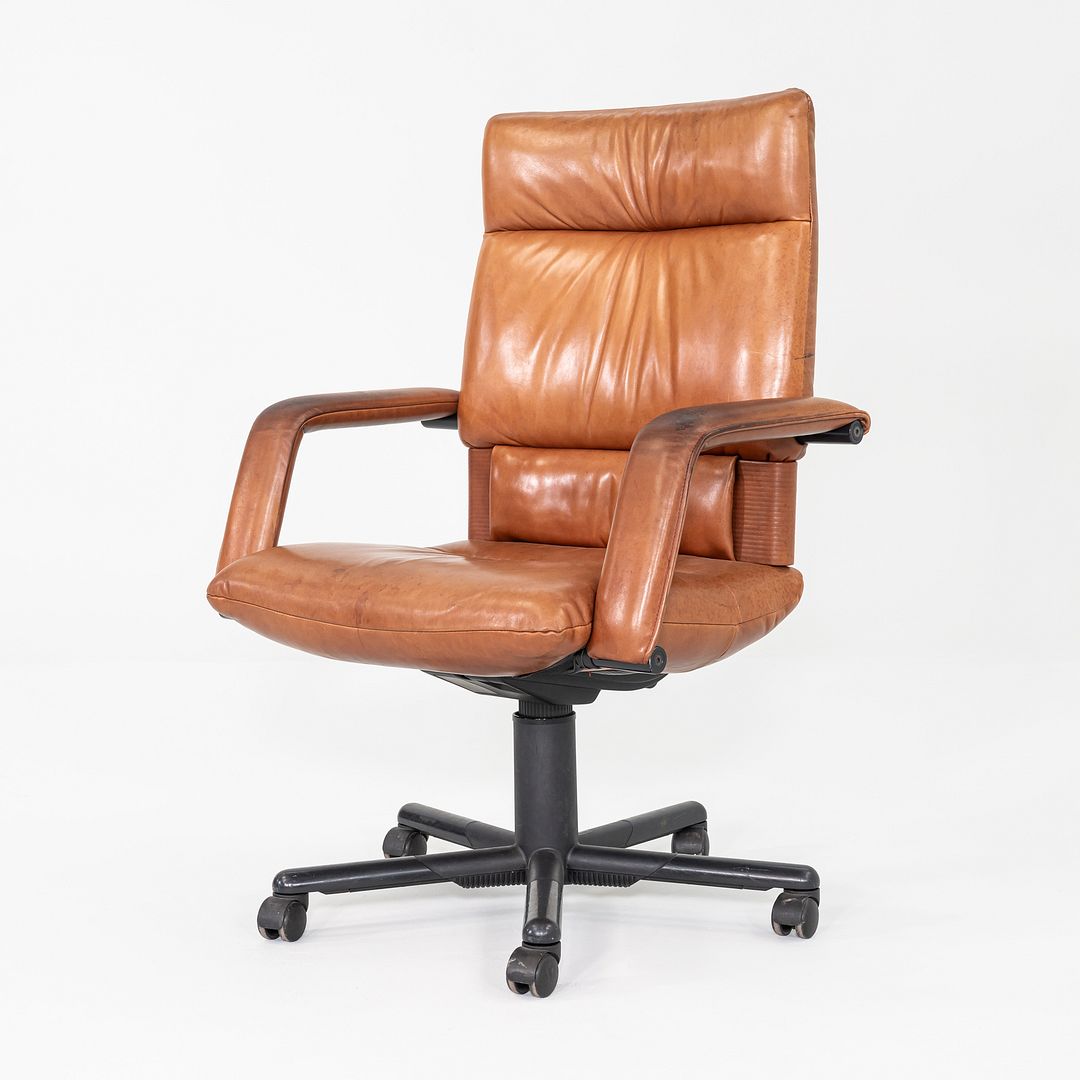 Figura Desk Chair