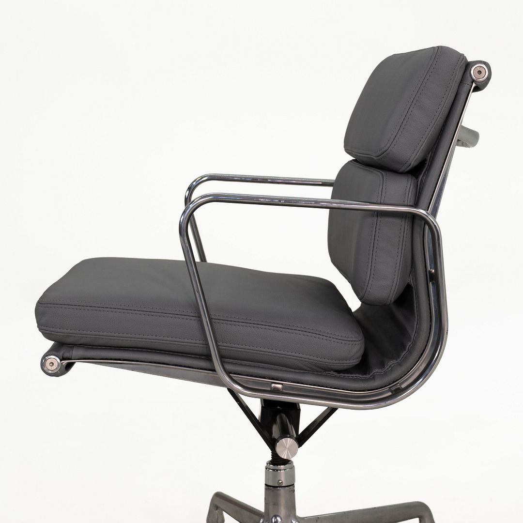 Soft Pad Management Desk Chair, Model EA435