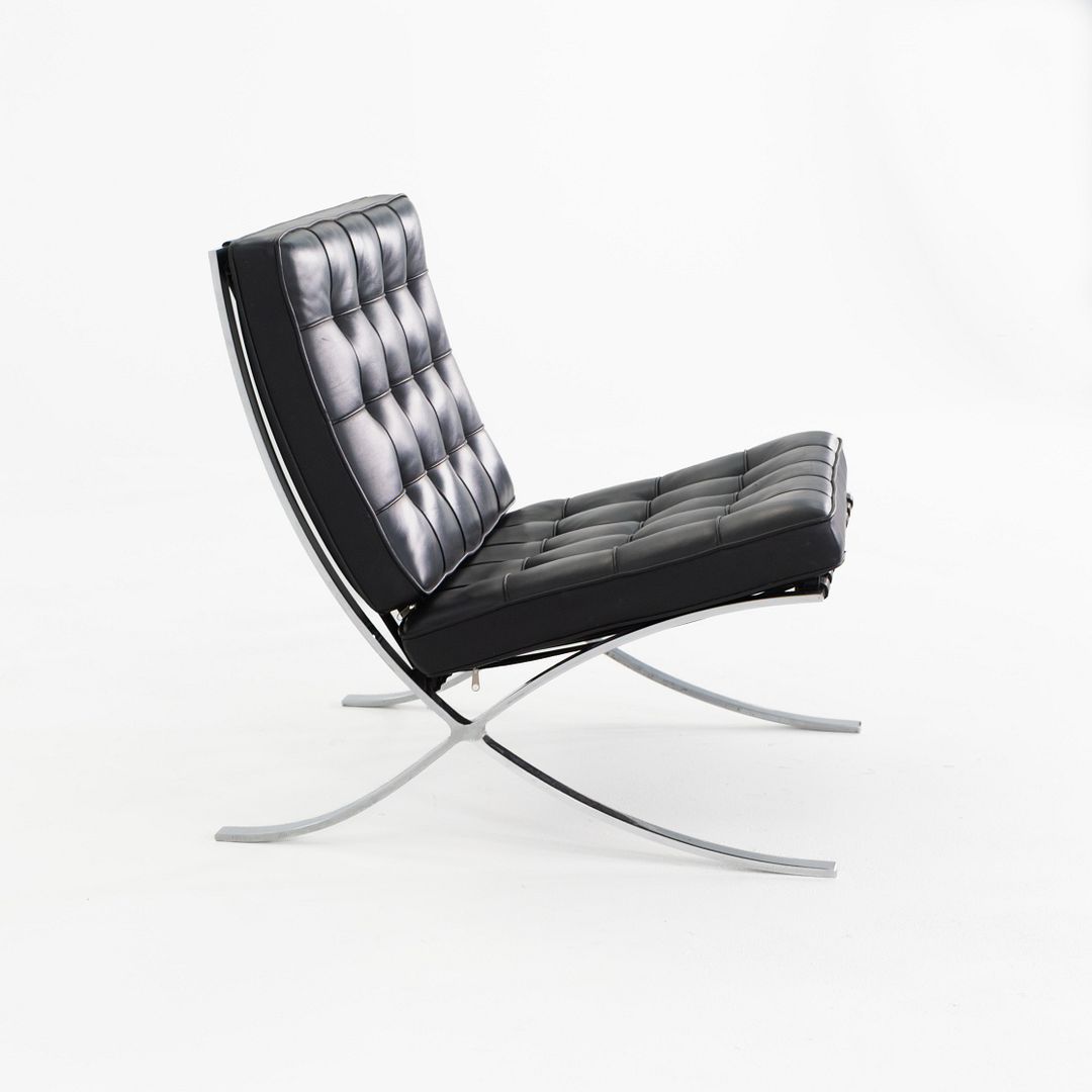 Barcelona Chair, Model 250LC