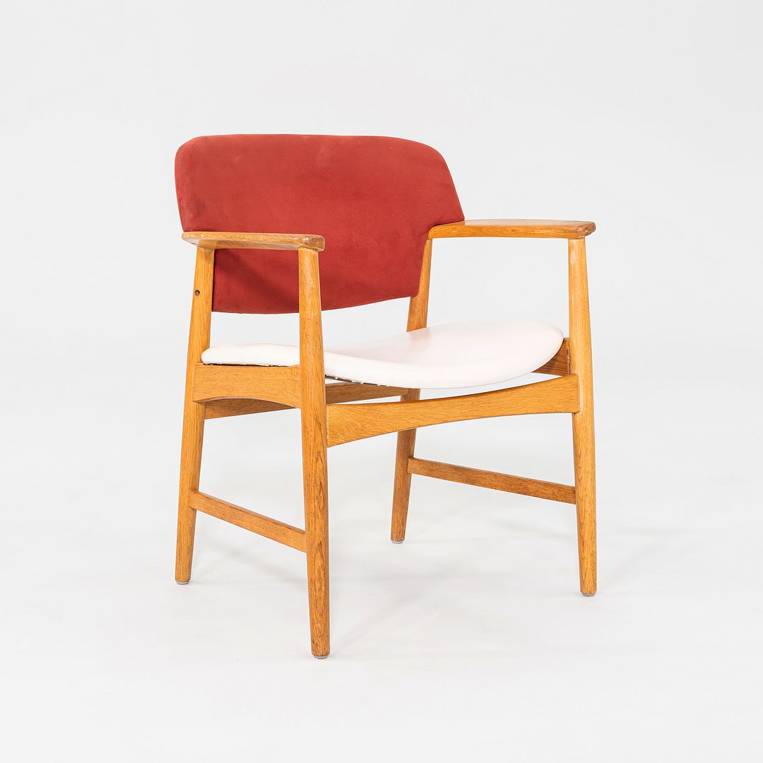 4205 Dining Arm Chair