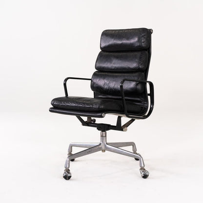Eames Aluminum Group Soft Pad Executive Chair, Model EA420