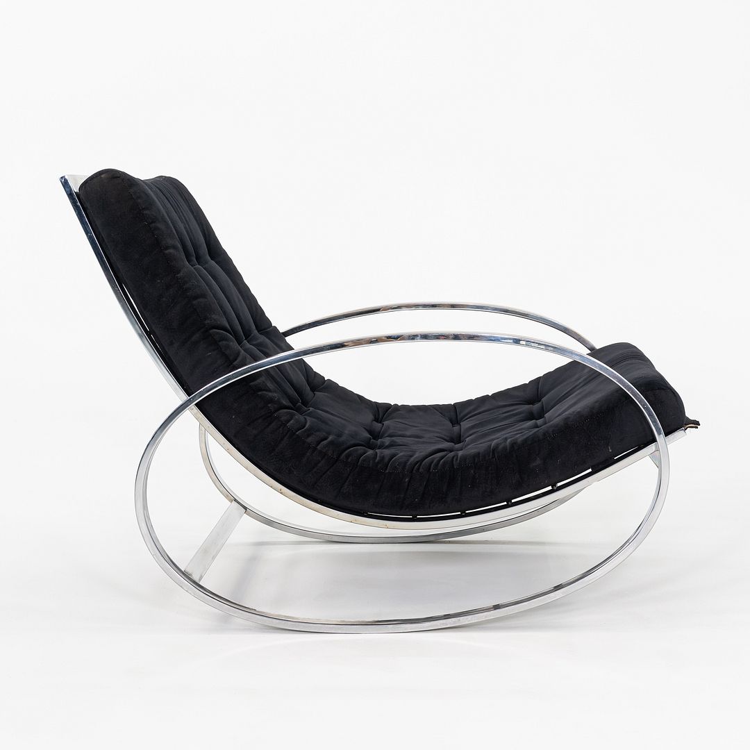 Ellipse Lounge Chair and Ottoman