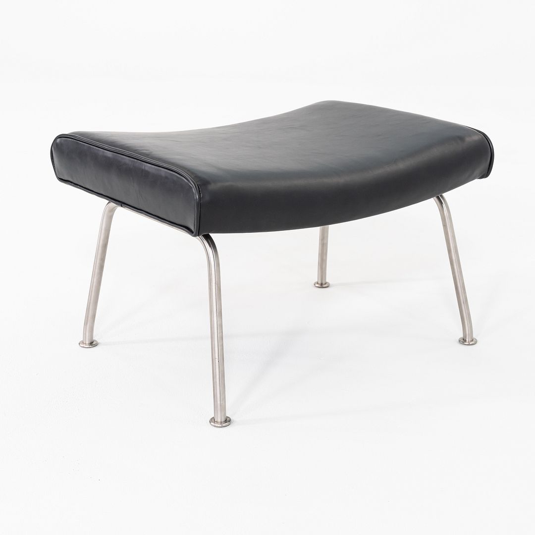 CH446 Footstool