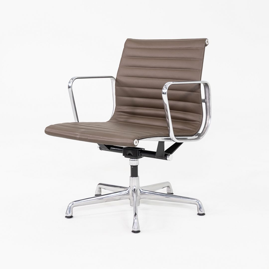 Aluminum Group Management Desk Chair, Model EA334