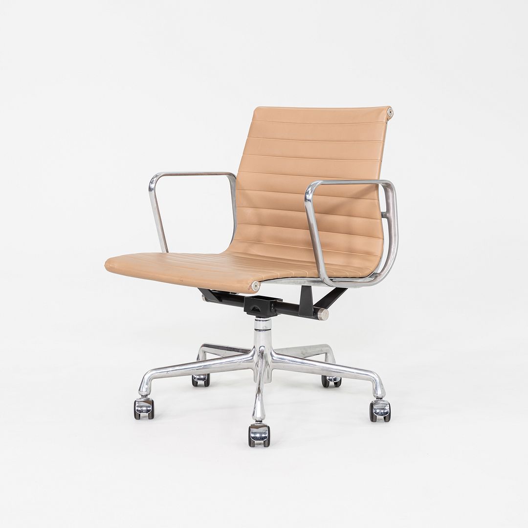 Aluminum Group Management Desk Chair, Model EA335