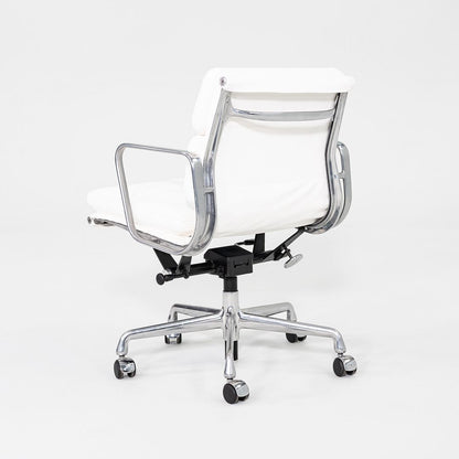 Soft Pad Management Chair, EA435