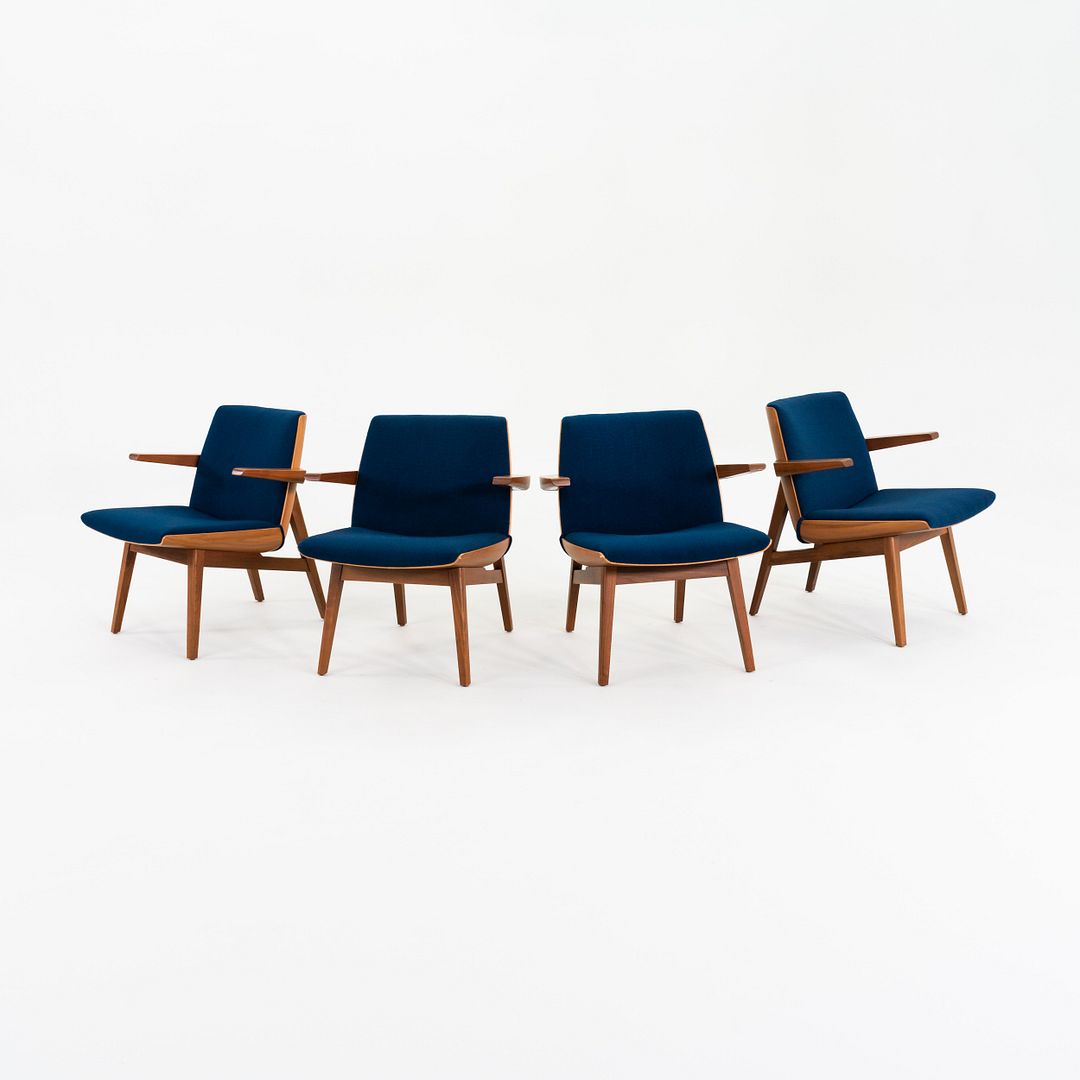 Clamshell Lounge Chair