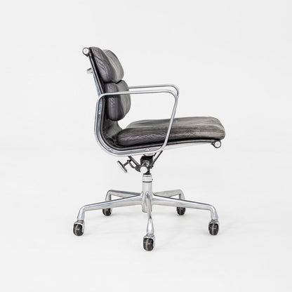 Soft Pad Management Chair, EA435