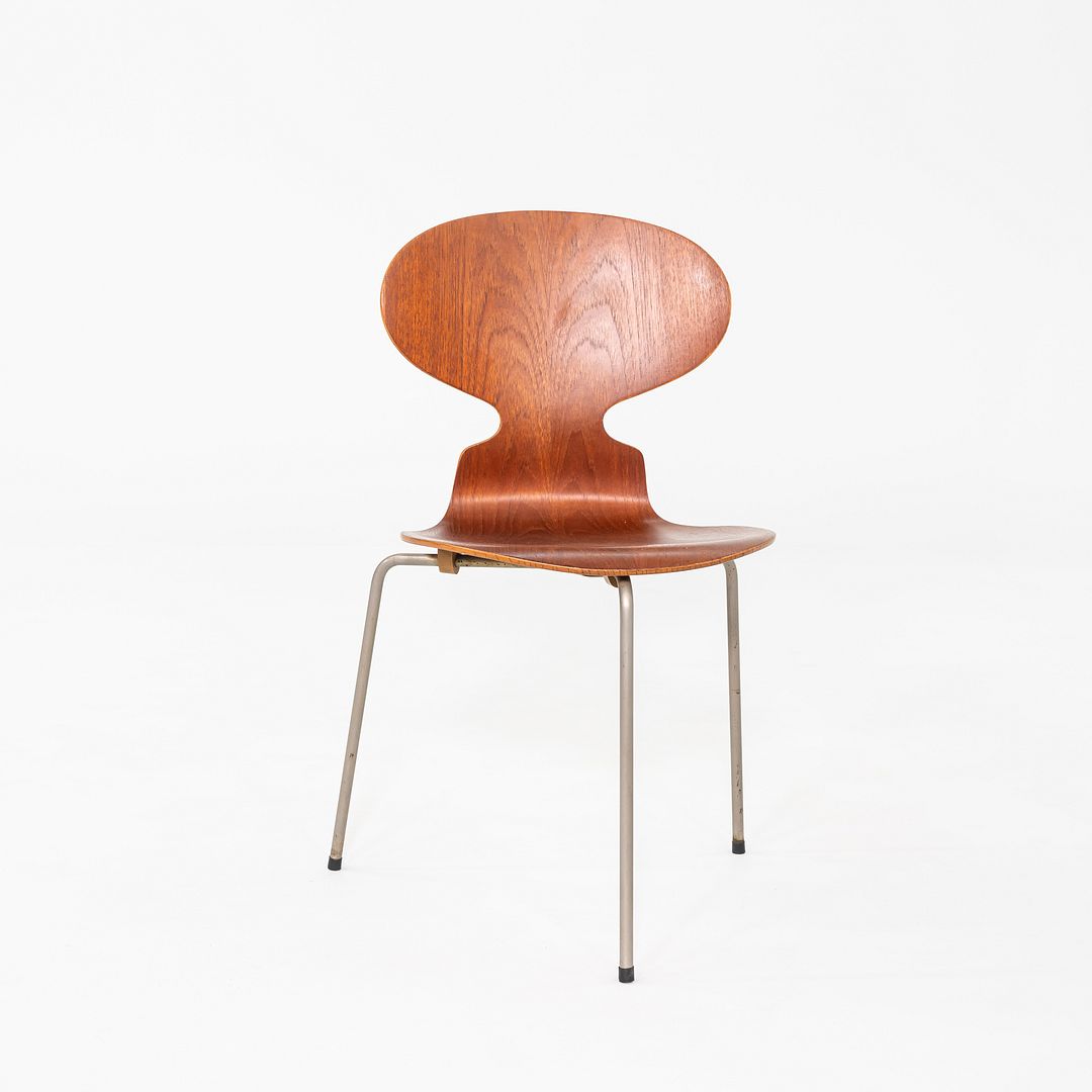 3-Leg Ant Chair