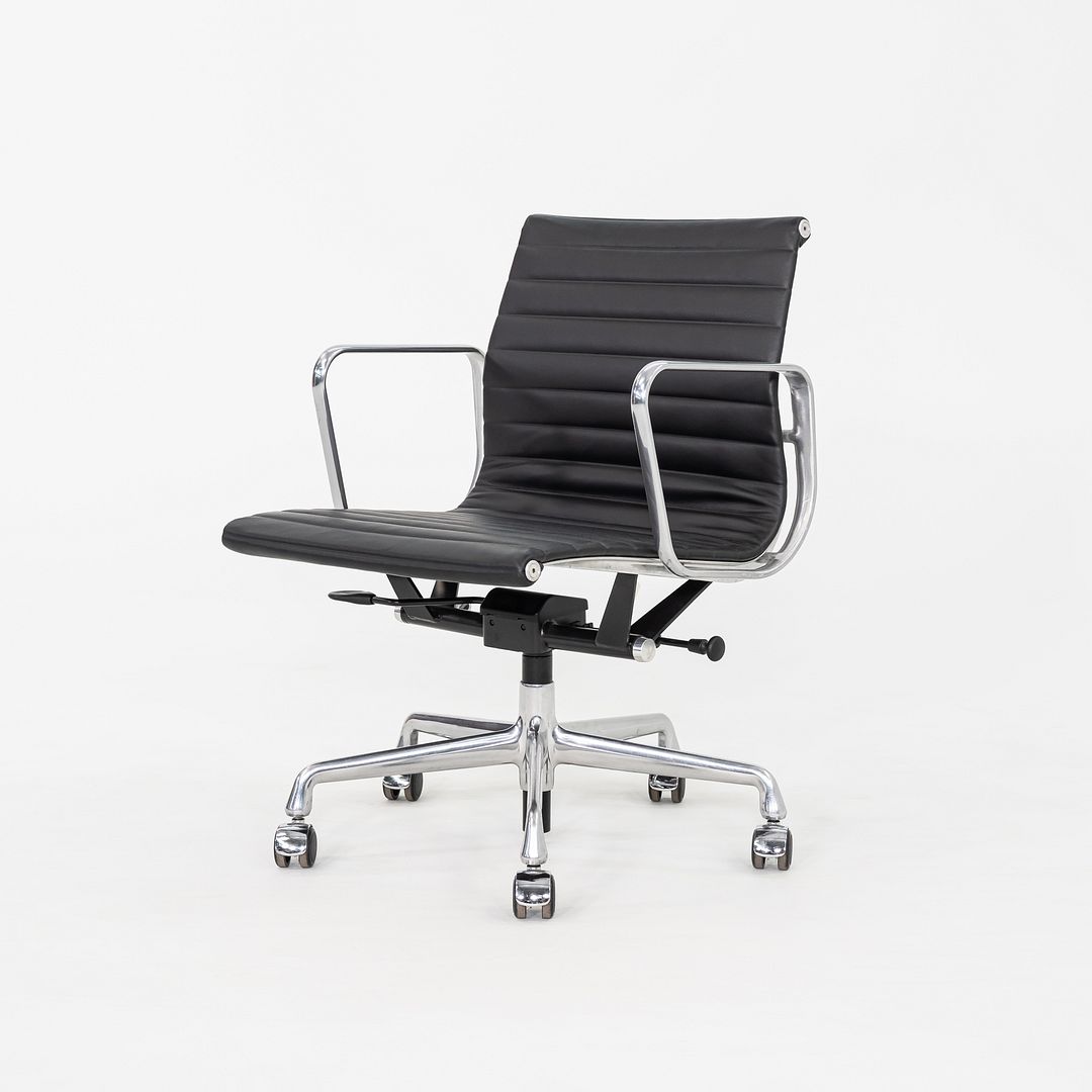 Aluminum Group Management Chair, Model EA335