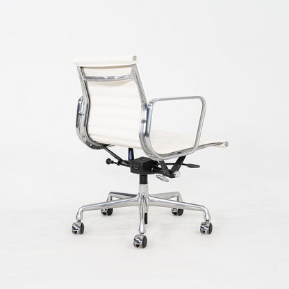 Aluminum Group Management Desk Chair, Model EA335
