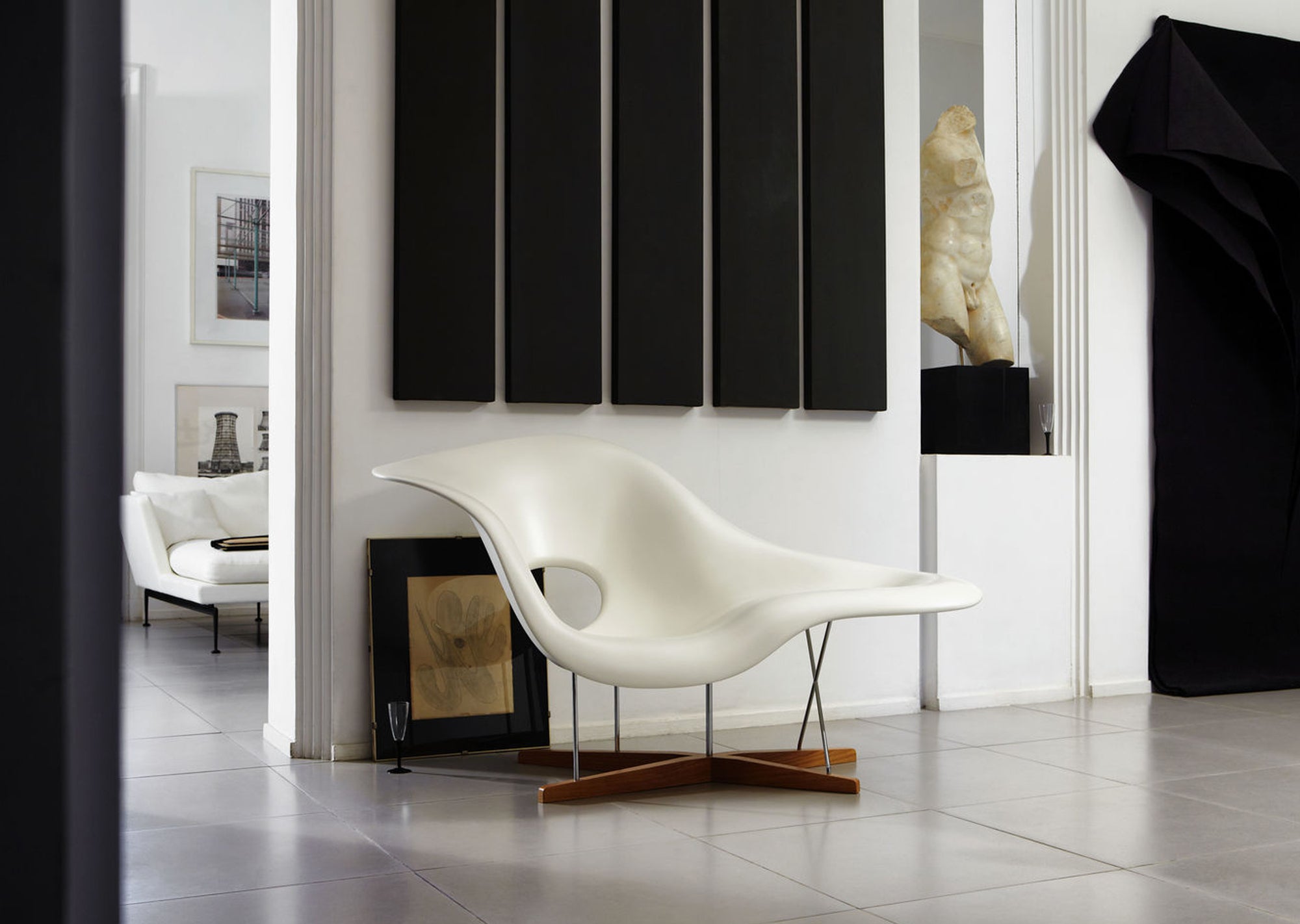 La Chaise Lounge Chair