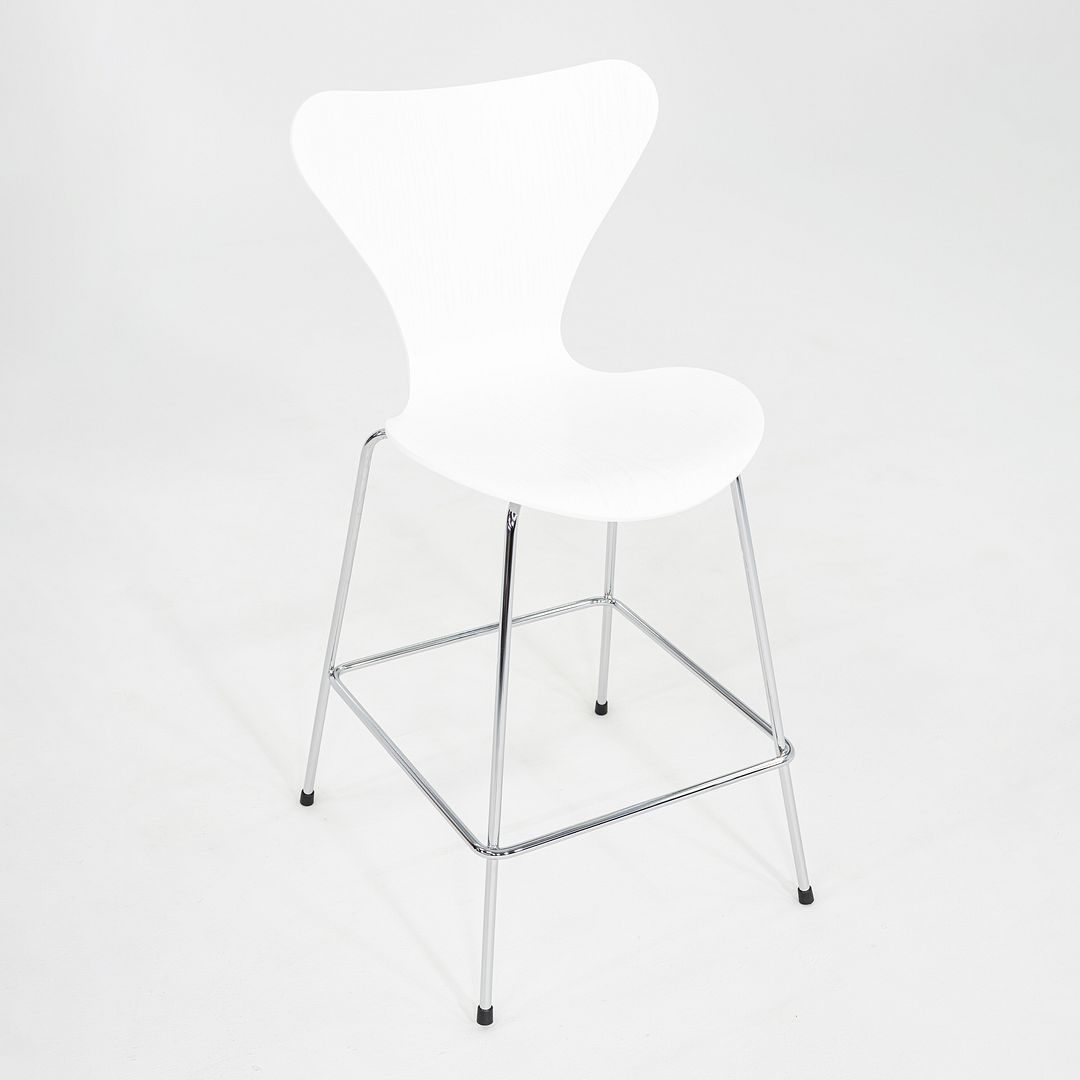Series 7 Counter Stool