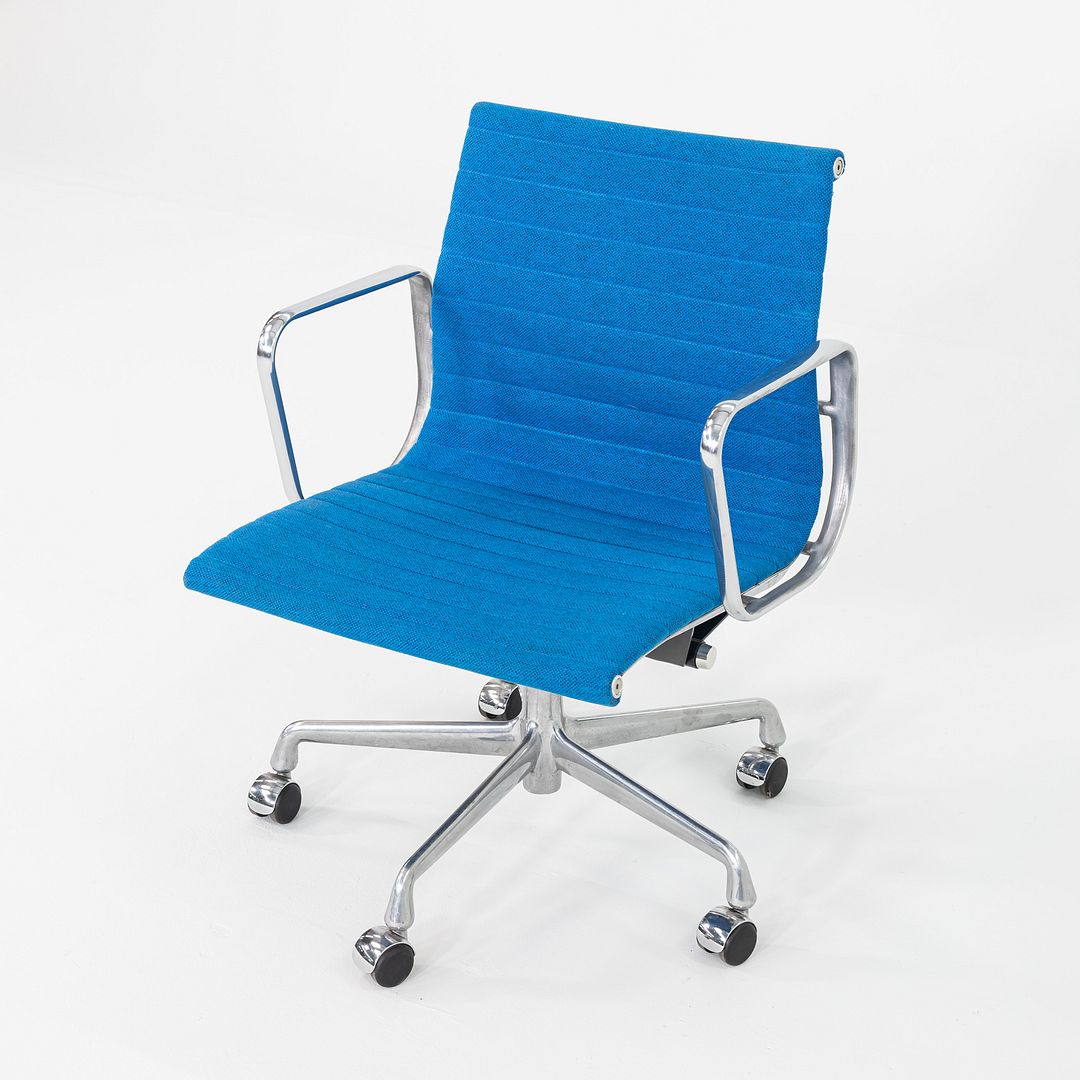 Eames Aluminum Group Management Chair