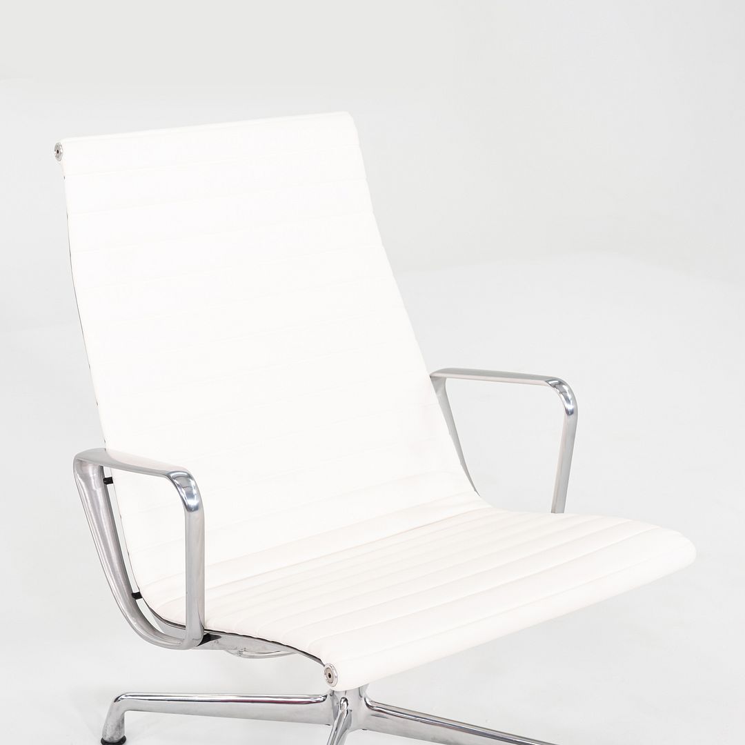 Aluminum Group Lounge Chair, Model EA316