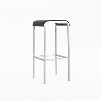 20-06 Bar Stool