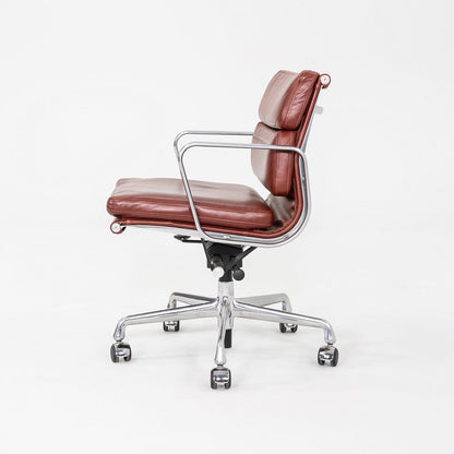 Soft Pad Management Chair, EA435