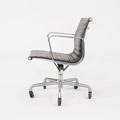 Aluminum Group Management Desk Chair, Model EA335