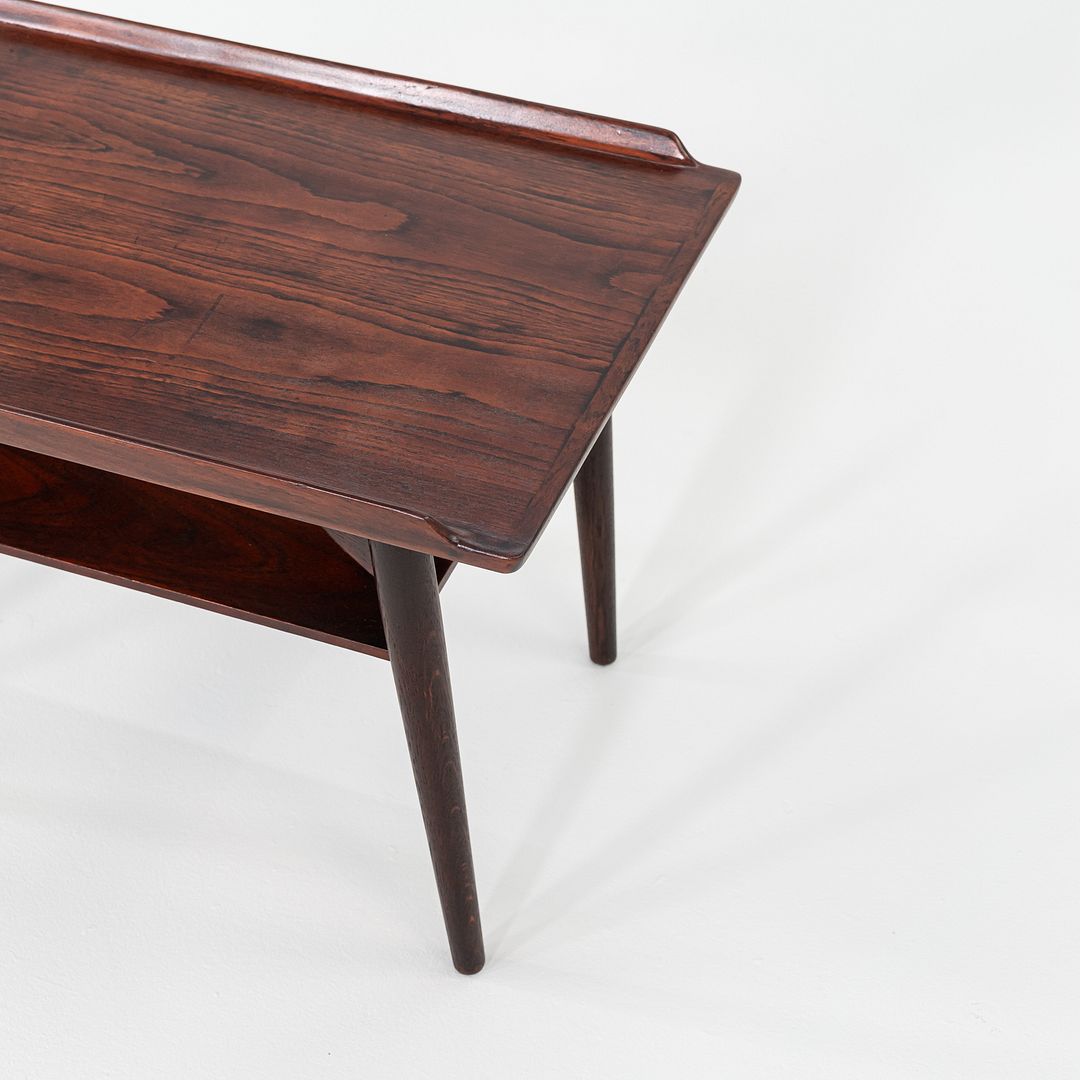 T9 Side Table