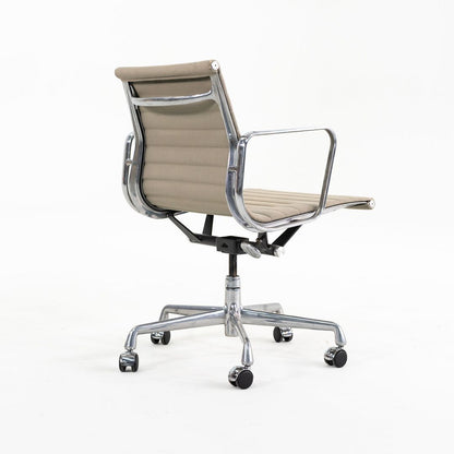 Aluminum Group Management Desk Chair, Model EA335