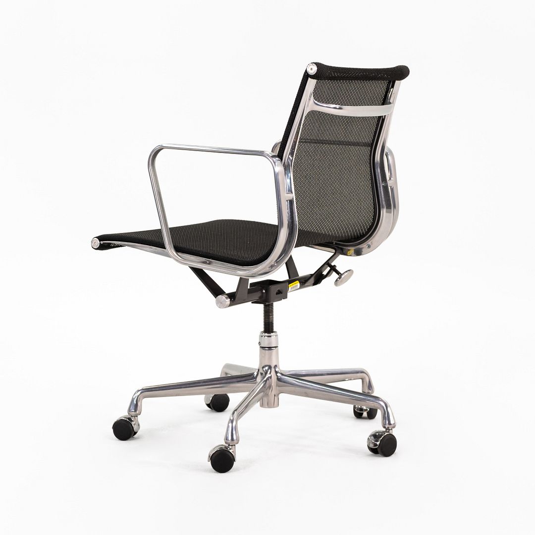 Aluminum Group Management Chair, Model EA335