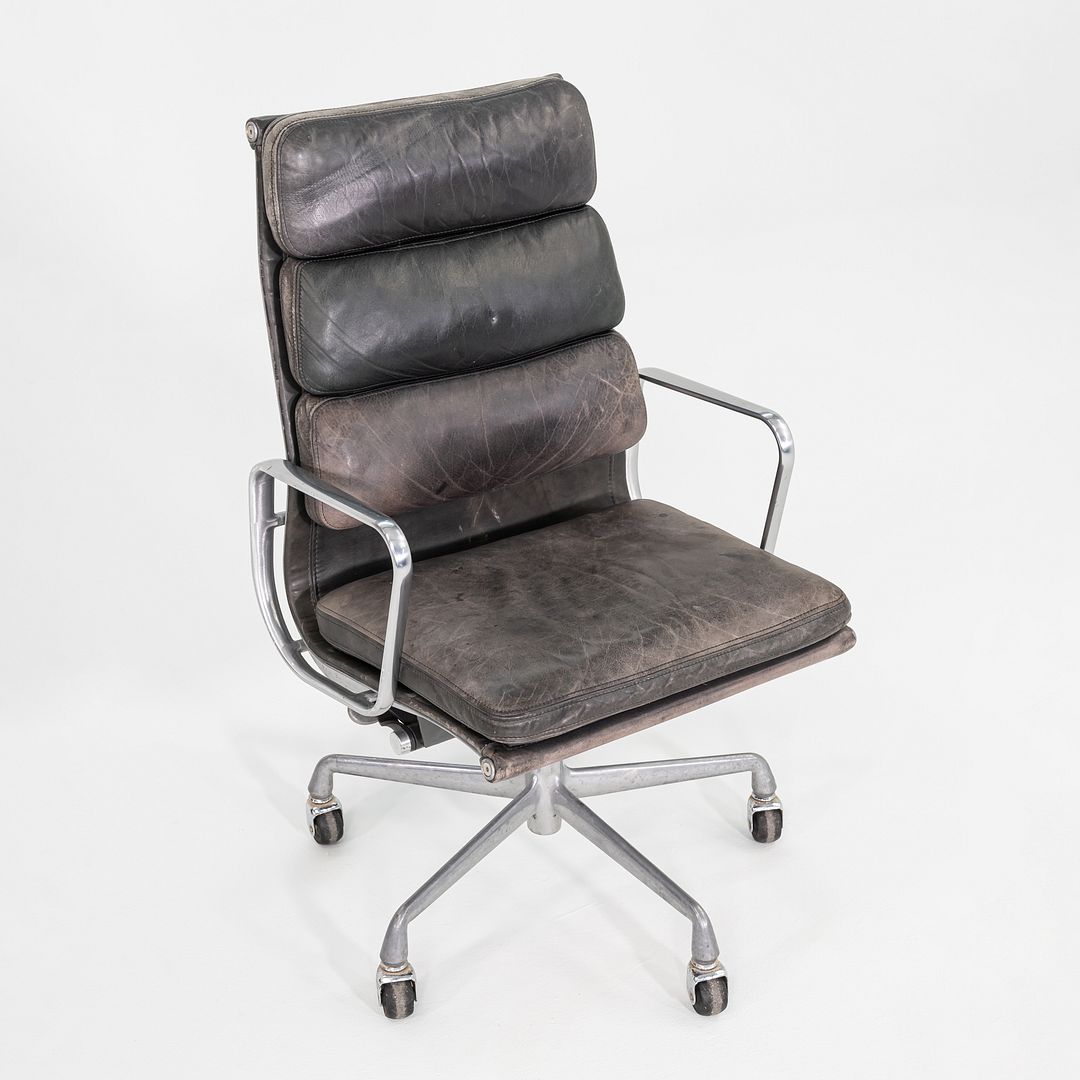 Soft Pad Executive Chair, EA437
