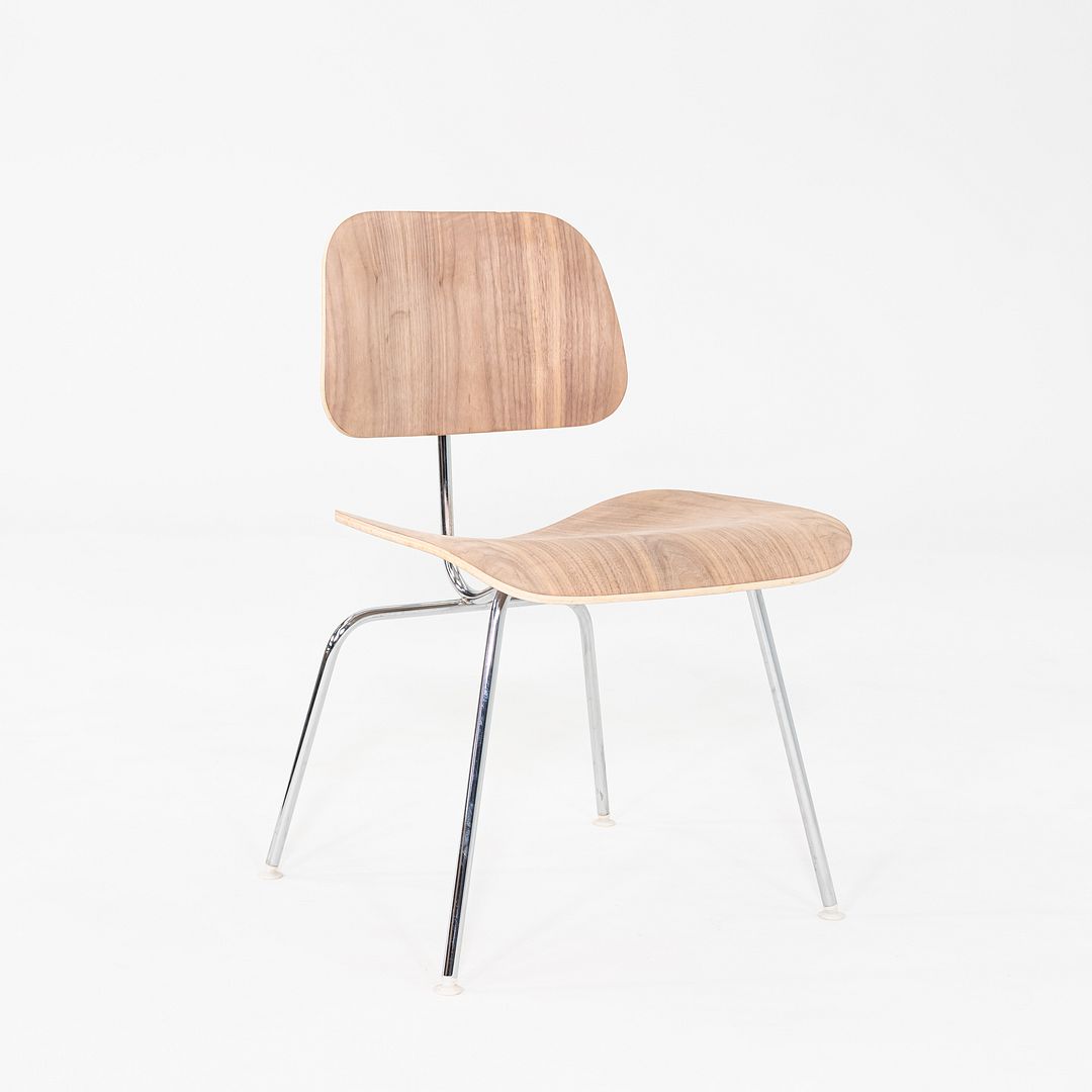 DCM Chair