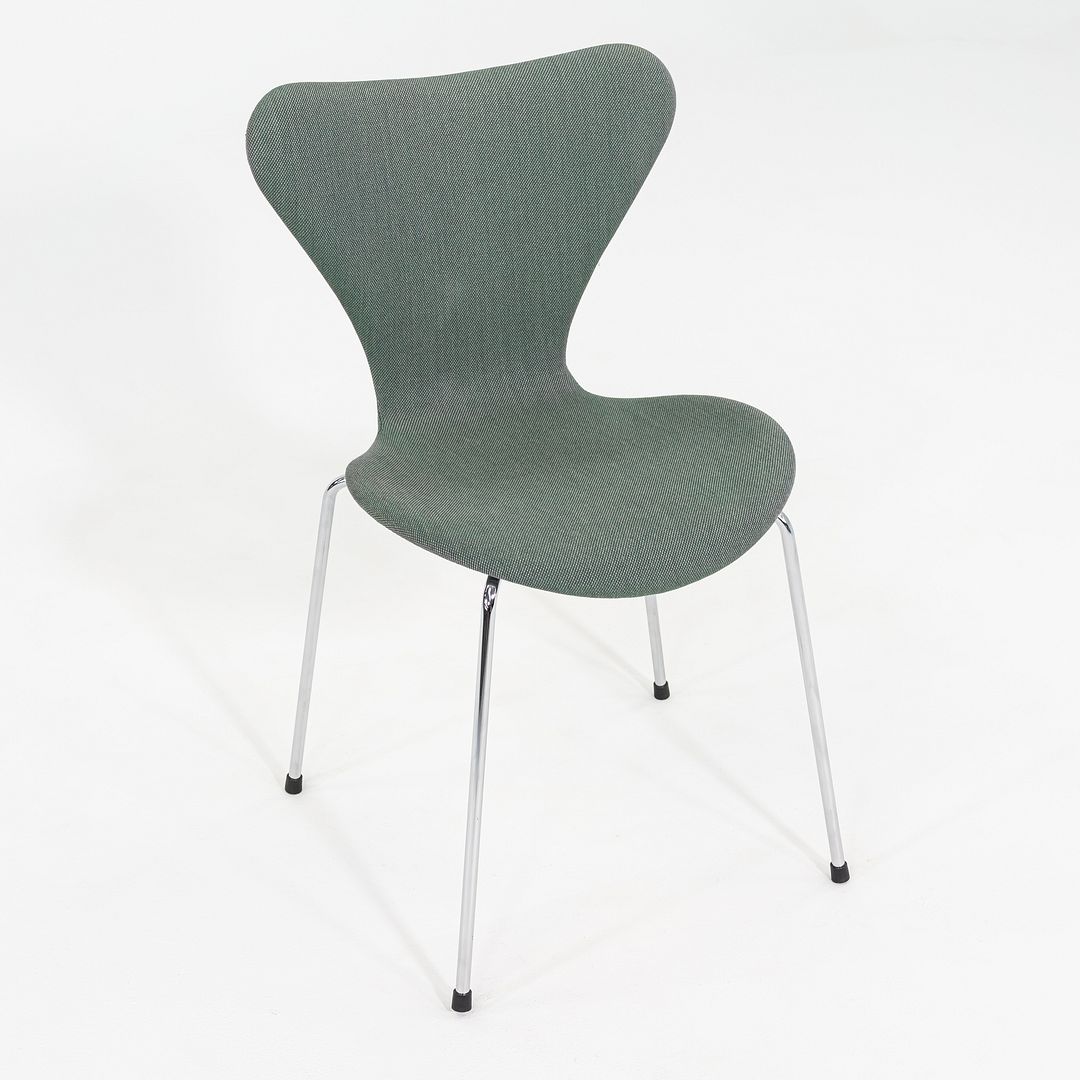 Series 7 Chair, Model 3107